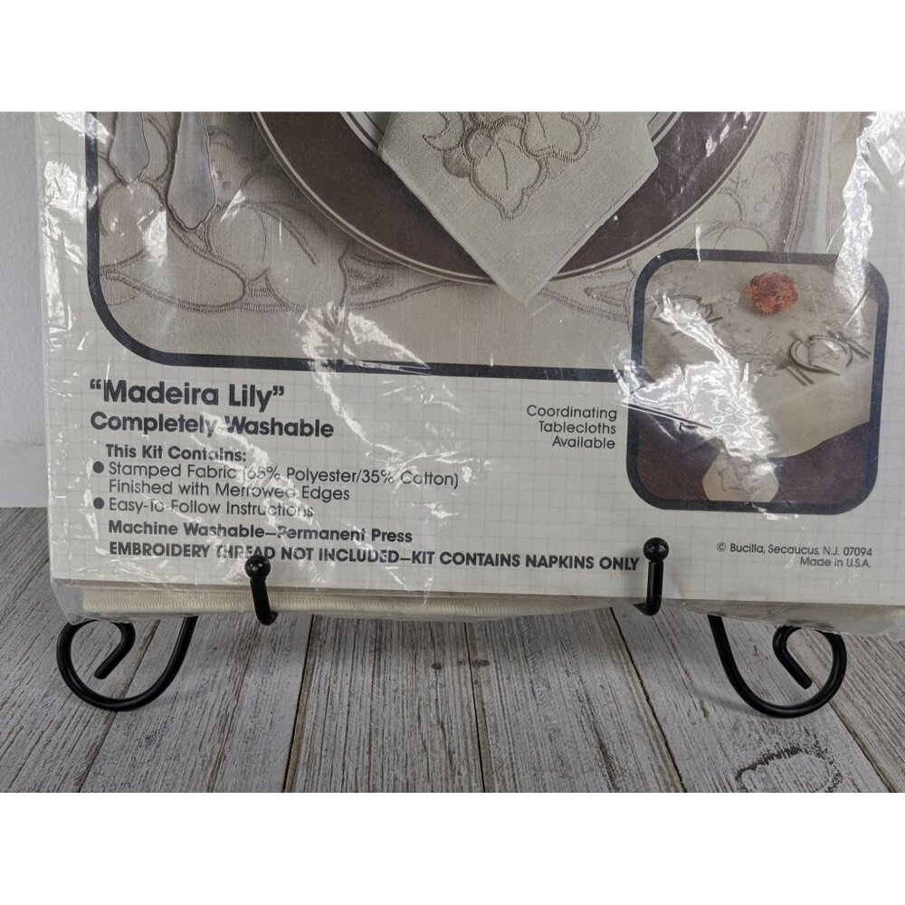 Bucilla Madeira Lily Napkins Embroidery Kit 491651 - Picture 4 of 6